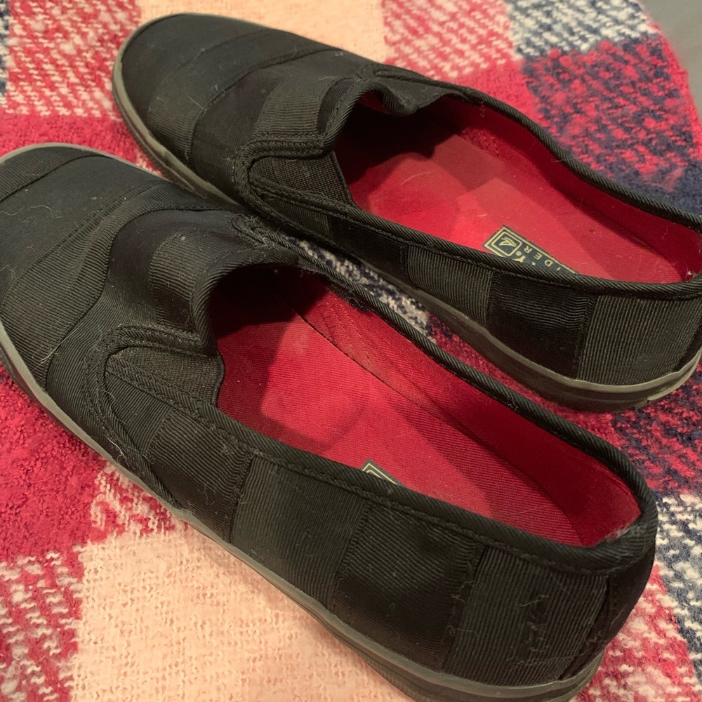 Seatbelt shoes